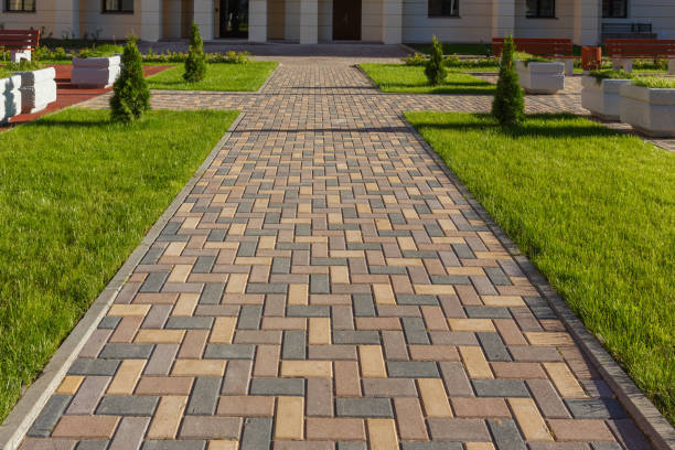 Best Concrete Driveway Paving in Poplar Cotton Center, CA